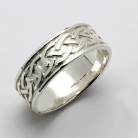 Ladies Sheelin Wide Celtic Knot Wedding Band (2)