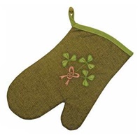 Shamrock Bouquet Oven Mitt (3)