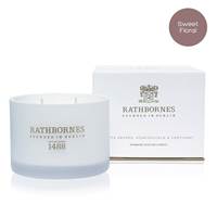 Rathbornes 1488 White Pepper, Honeysuckle and Vertivert Scented Classic Candle (5)
