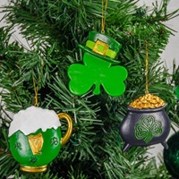 Shamrock with Leprechaun Top Hat Irish Christmas Ornament